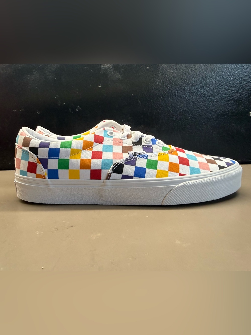 New with Box Vans Doheny Pride Rainbow Checkerboard Canvas Sneakers Men 10.